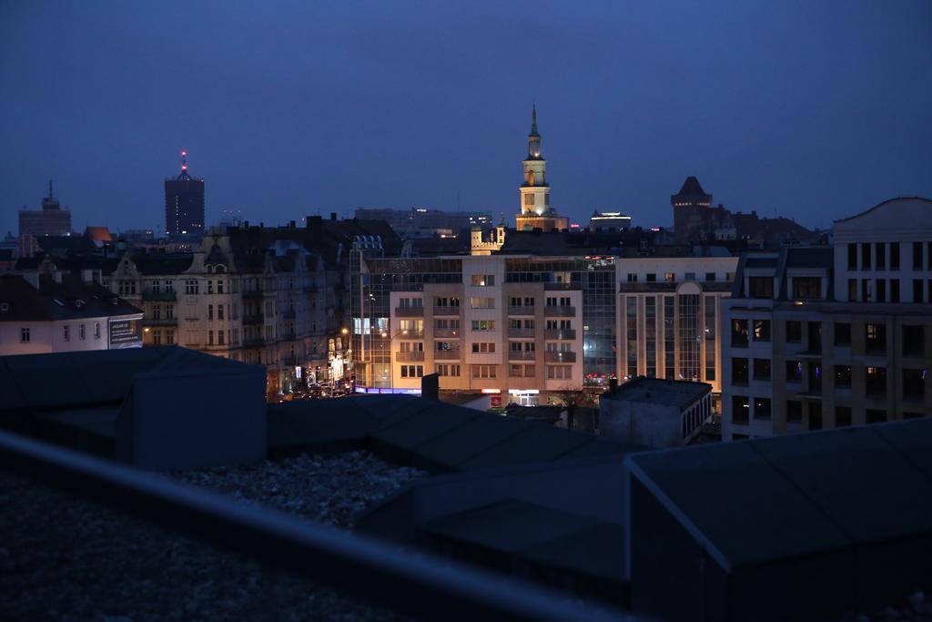 Apartemen studio 35 m² dengan 1 kamar mandi pribadi di Pusat Kota Poznan Bagian luar foto