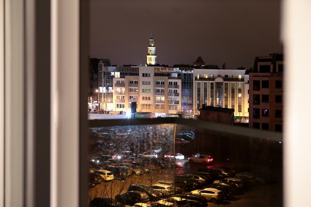 Apartemen studio 35 m² dengan 1 kamar mandi pribadi di Pusat Kota Poznan Bagian luar foto