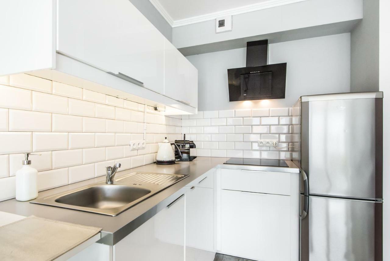 Apartemen studio 35 m² dengan 1 kamar mandi pribadi di Pusat Kota Poznan Bagian luar foto